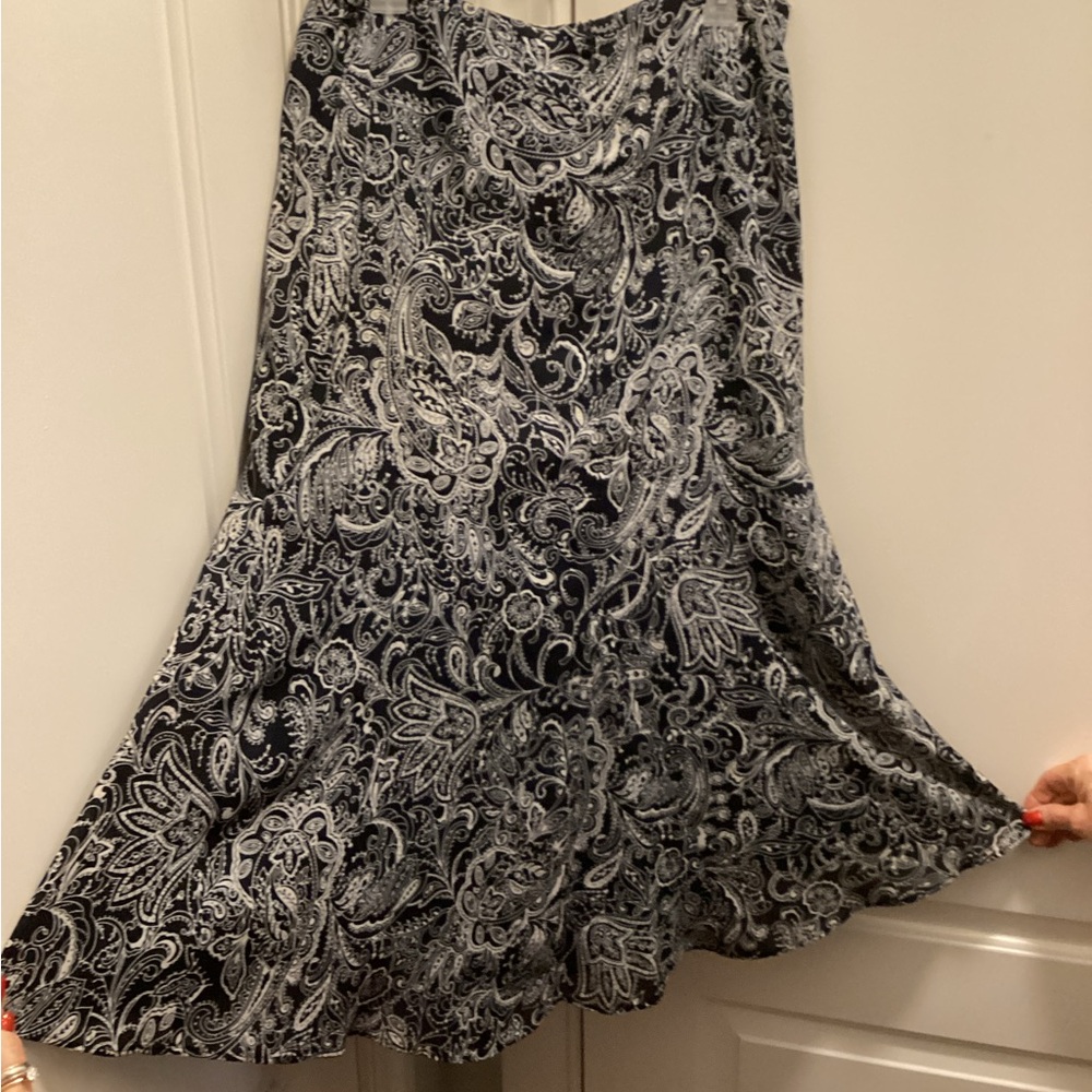 Liz Claiborne Studio Navy and White Paisley A-Line Skirt